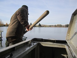 Lieferant mit Kescher